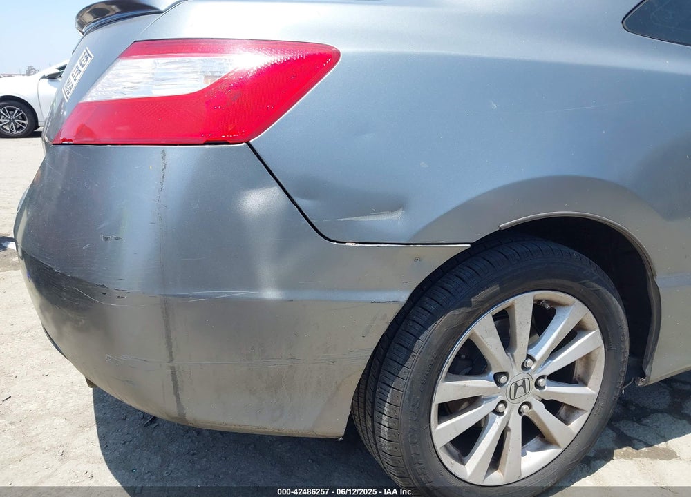 2008 HONDA CIVIC VIN: 2HGFG128X8H578145