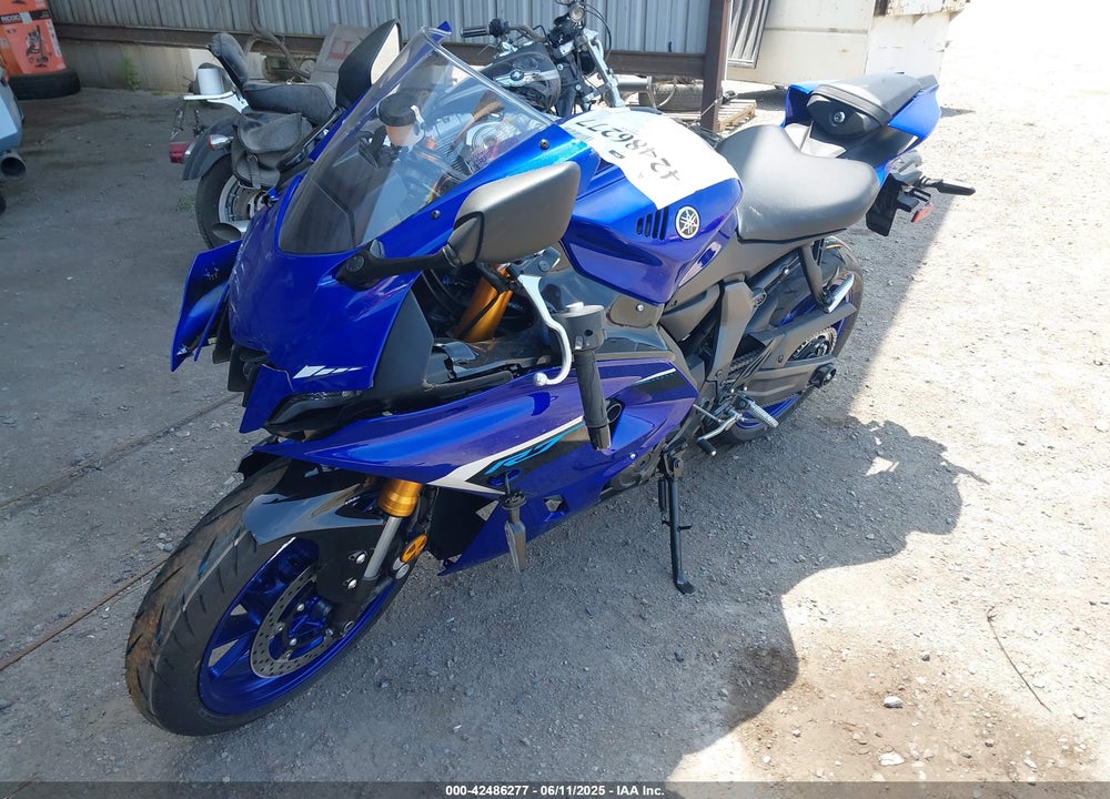 2025 YAMAHA YZFR7 VIN: JYARM38Y4SA003676