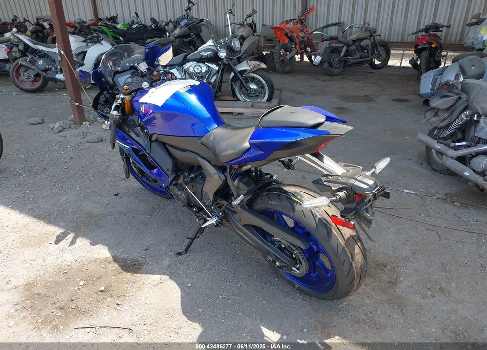 2025 YAMAHA YZFR7 VIN: JYARM38Y4SA003676