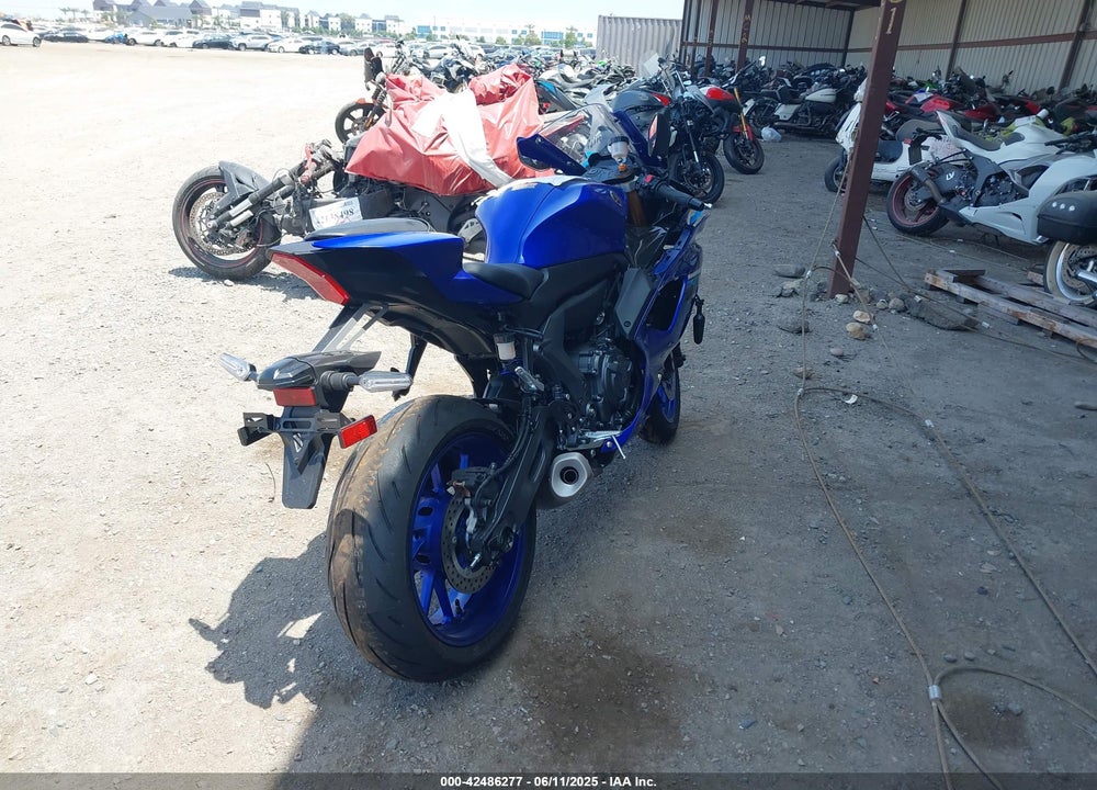 2025 YAMAHA YZFR7 VIN: JYARM38Y4SA003676