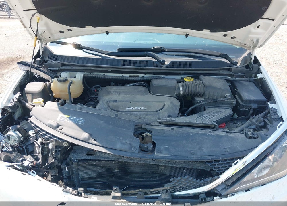 2017 CHRYSLER PACIFICA VIN: 2C4RC1EG1HR536662