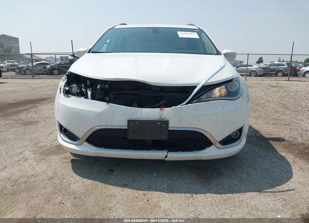 2017 CHRYSLER PACIFICA VIN: 2C4RC1EG1HR536662
