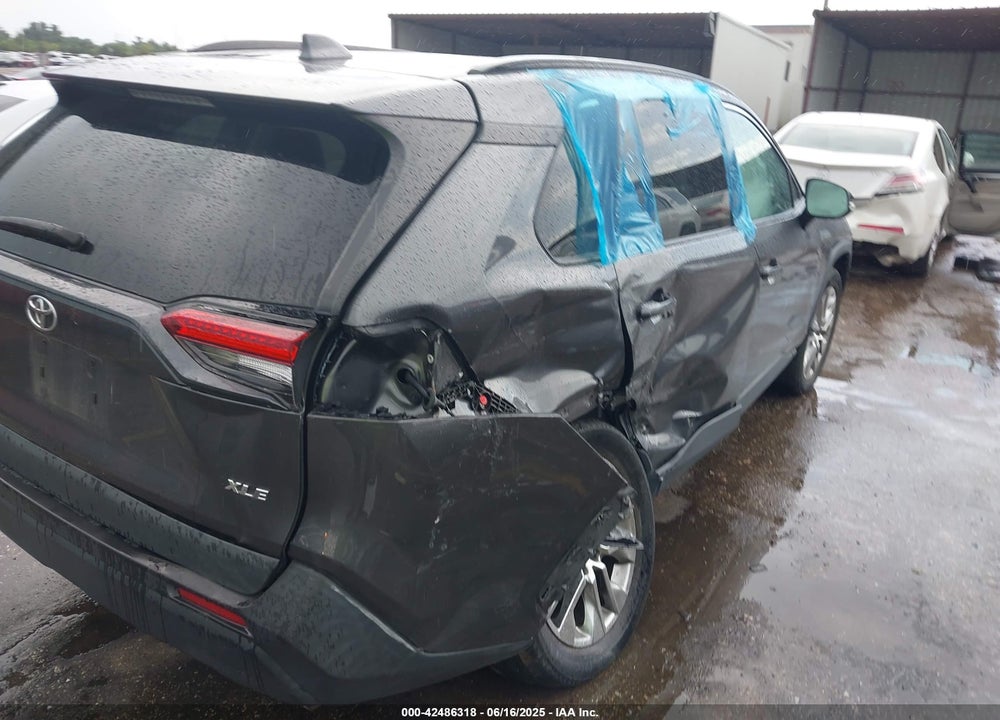 2021 TOYOTA RAV4 VIN: 2T3C1RFV9MW147985