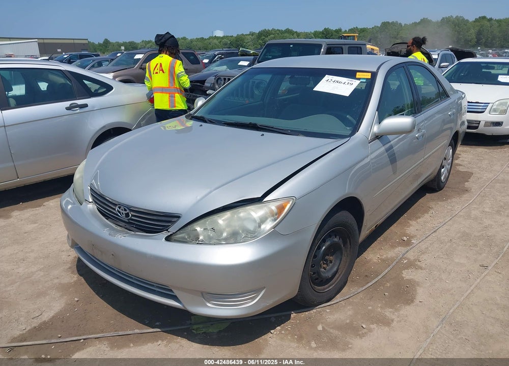 2005 TOYOTA CAMRY LE VIN: 4T1BE32K95U563280