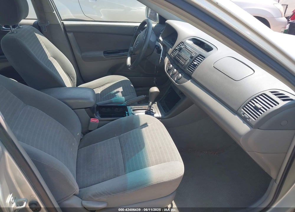 2005 TOYOTA CAMRY LE VIN: 4T1BE32K95U563280