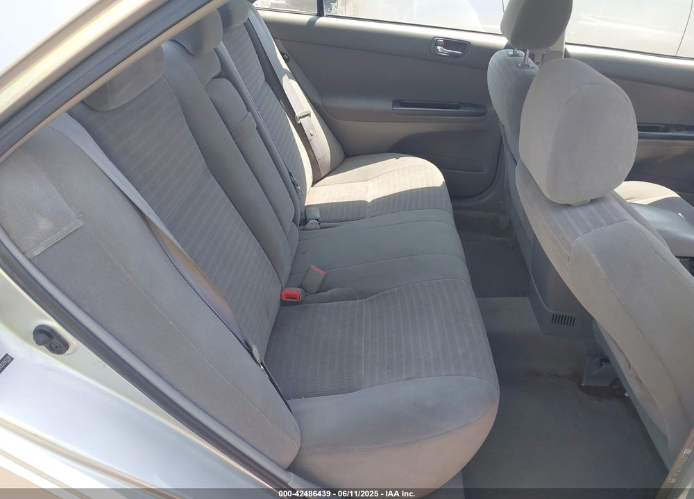 2005 TOYOTA CAMRY LE VIN: 4T1BE32K95U563280