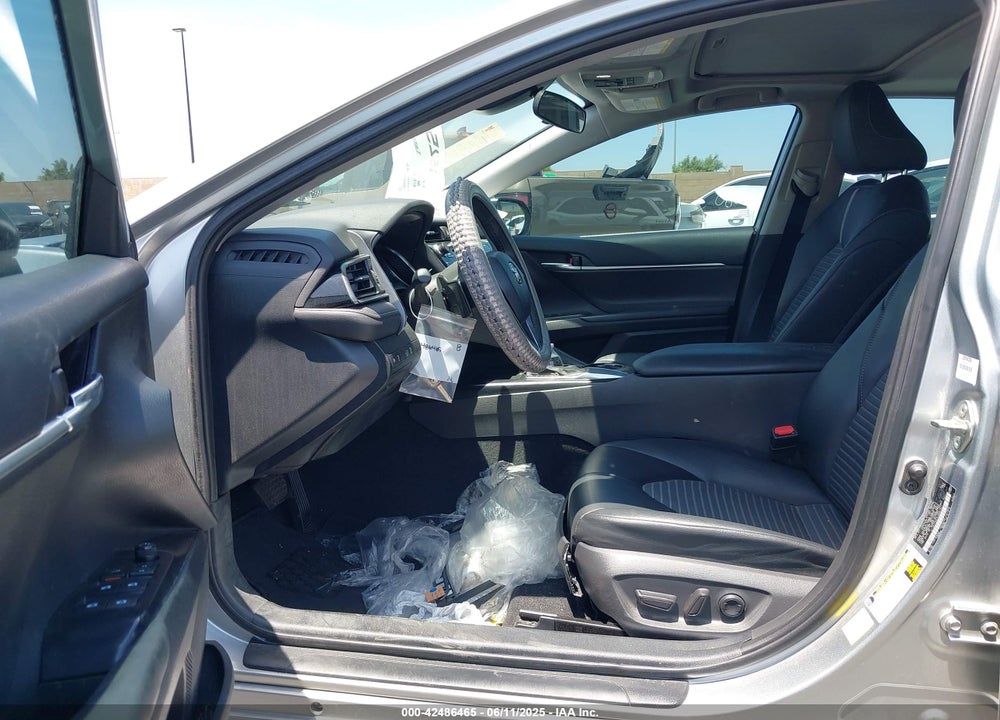 2020 TOYOTA CAMRY SE VIN: 4T1G11AK1LU887571