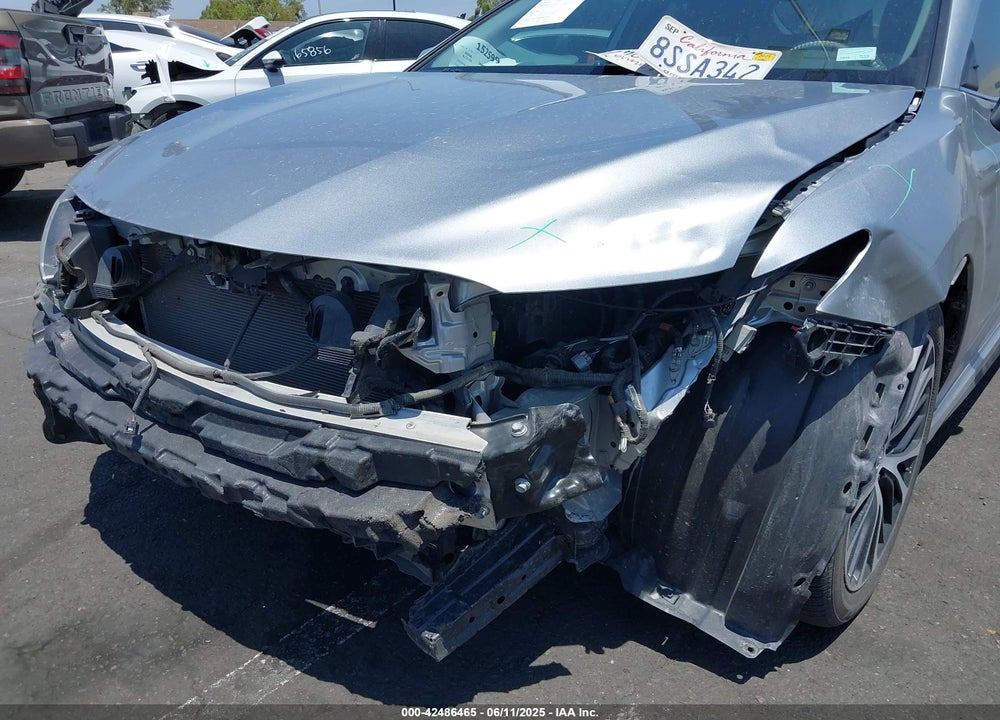 2020 TOYOTA CAMRY SE VIN: 4T1G11AK1LU887571