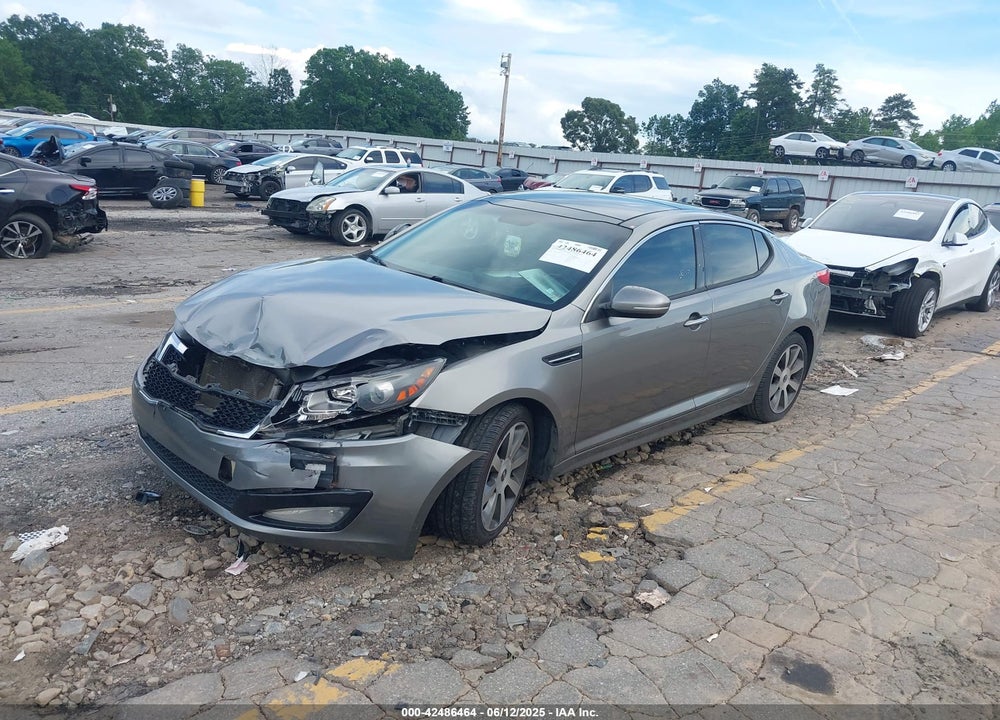 2013 KIA OPTIMA VIN: 5XXGR4A64DG128017