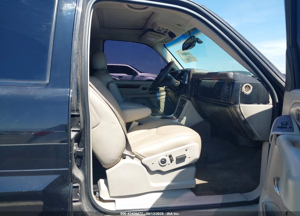 2003 CADILLAC ESCALADE STANDARD VIN: 1GYEK63N73R191890