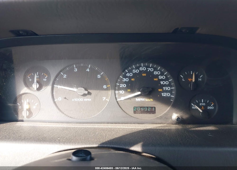 2004 JEEP GRAND CHEROKEE VIN: 1J4GW48S44C182133