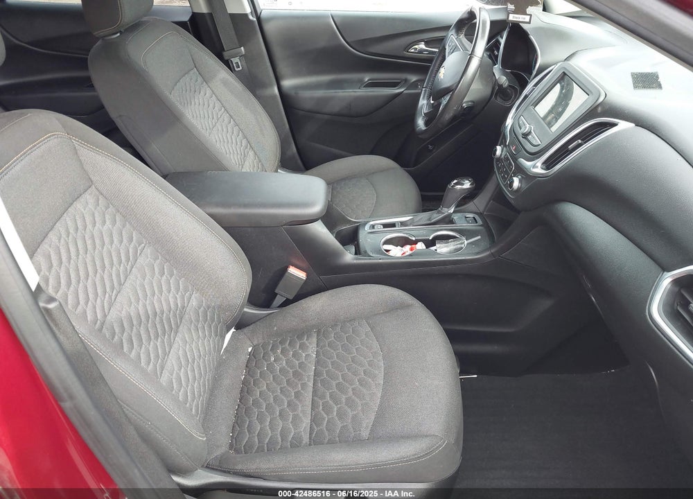 2019 CHEVROLET EQUINOX LT VIN: 2GNAXUEVXK6173568