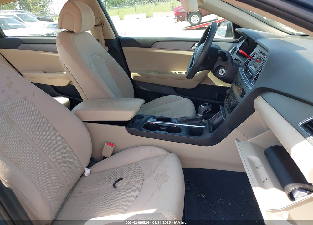 2017 HYUNDAI SONATA VIN: 5NPE24AF2HH529376