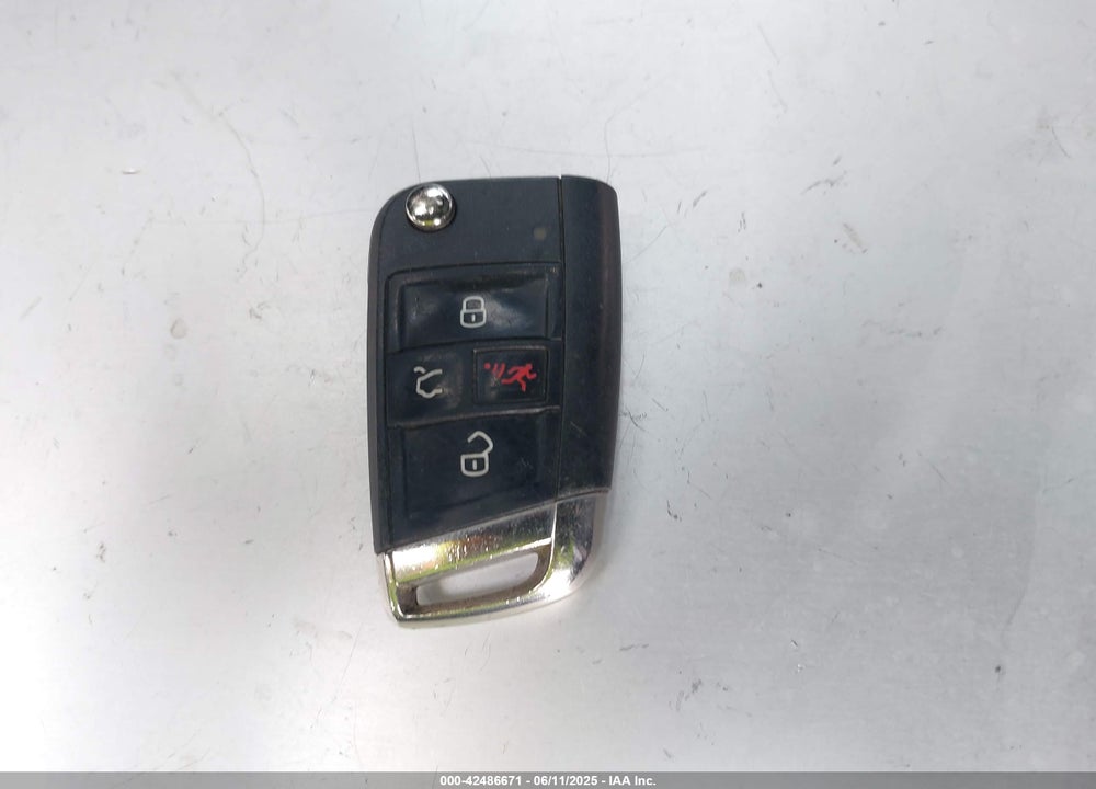 2015 VOLKSWAGEN GOLF GTI 2.0T AUTOBAHN 4-DOOR VIN: 3VW4T7AU3FM071179