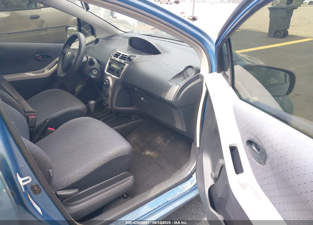 2009 TOYOTA YARIS VIN: JTDKT903595260120