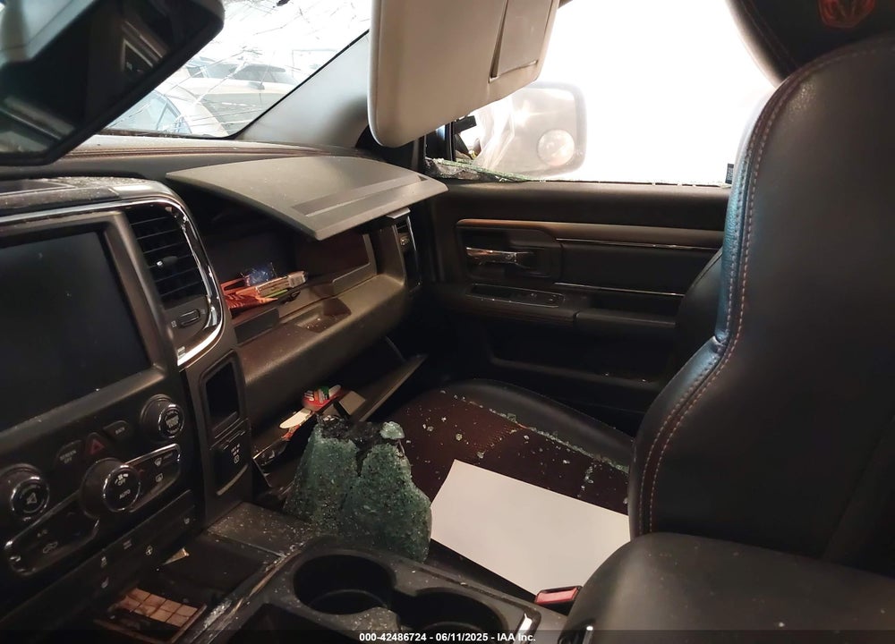 2015 RAM 1500 VIN: 1C6RR7MTXFS701529