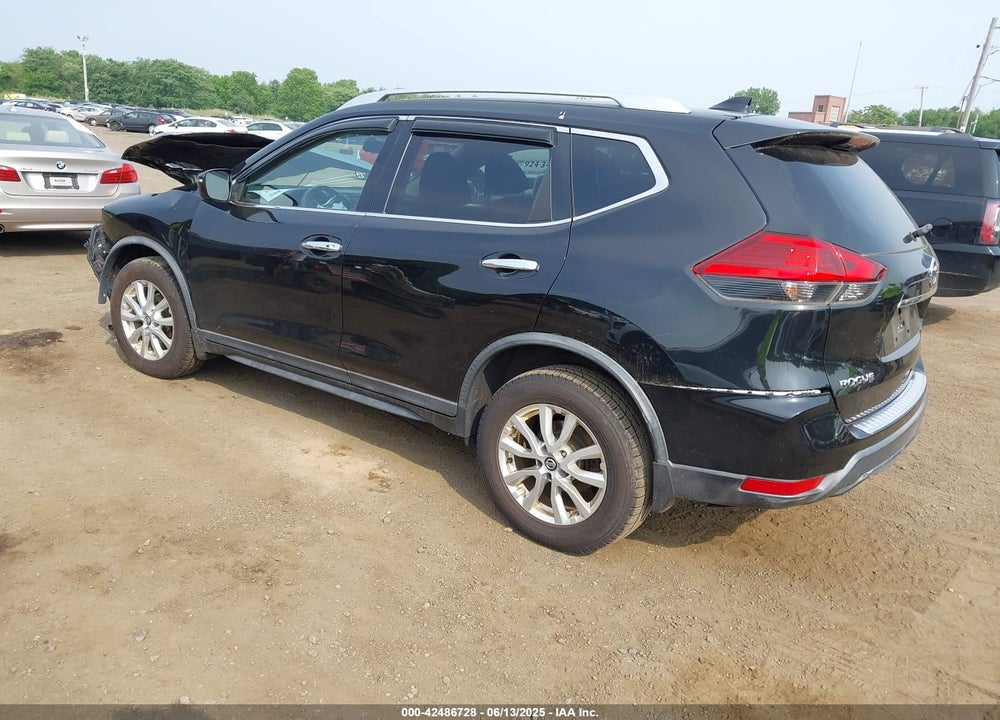 2017 NISSAN ROGUE VIN: KNMAT2MV6HP613577