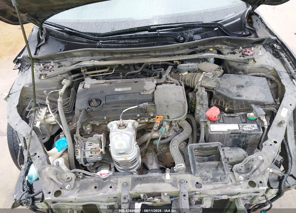 2016 HONDA ACCORD VIN: 1HGCR2F5XGA082813