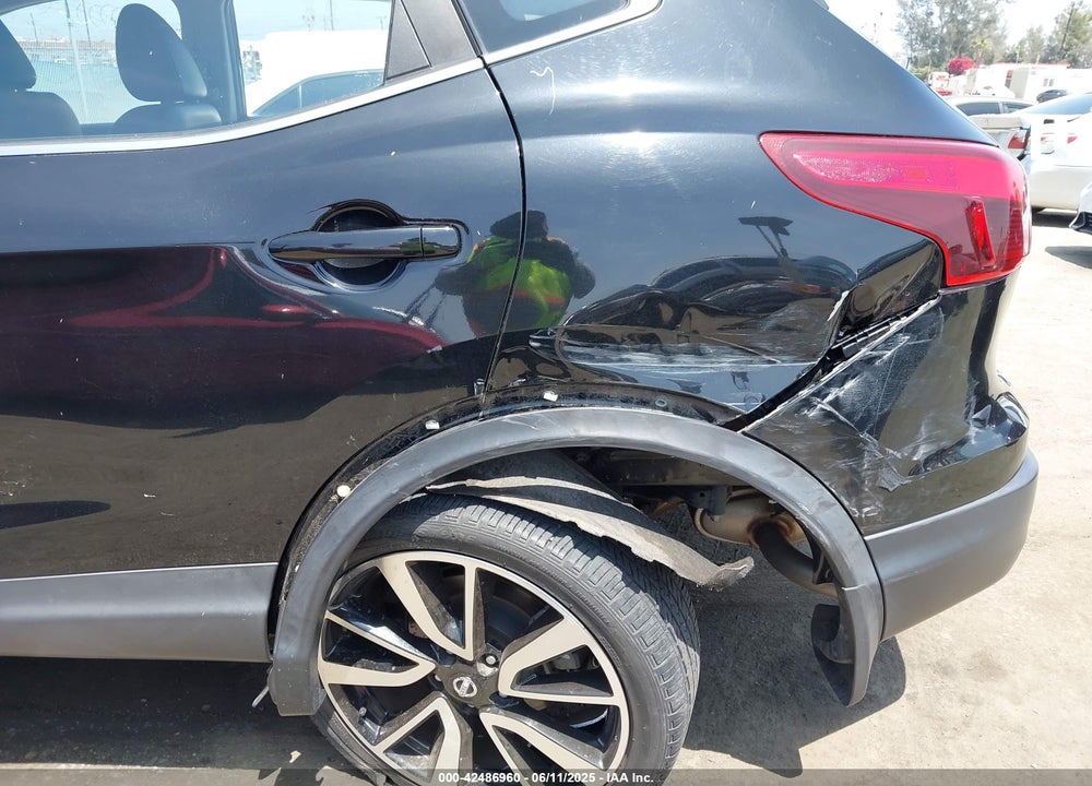 2017 NISSAN ROGUE SPORT VIN: JN1BJ1CP1HW030091