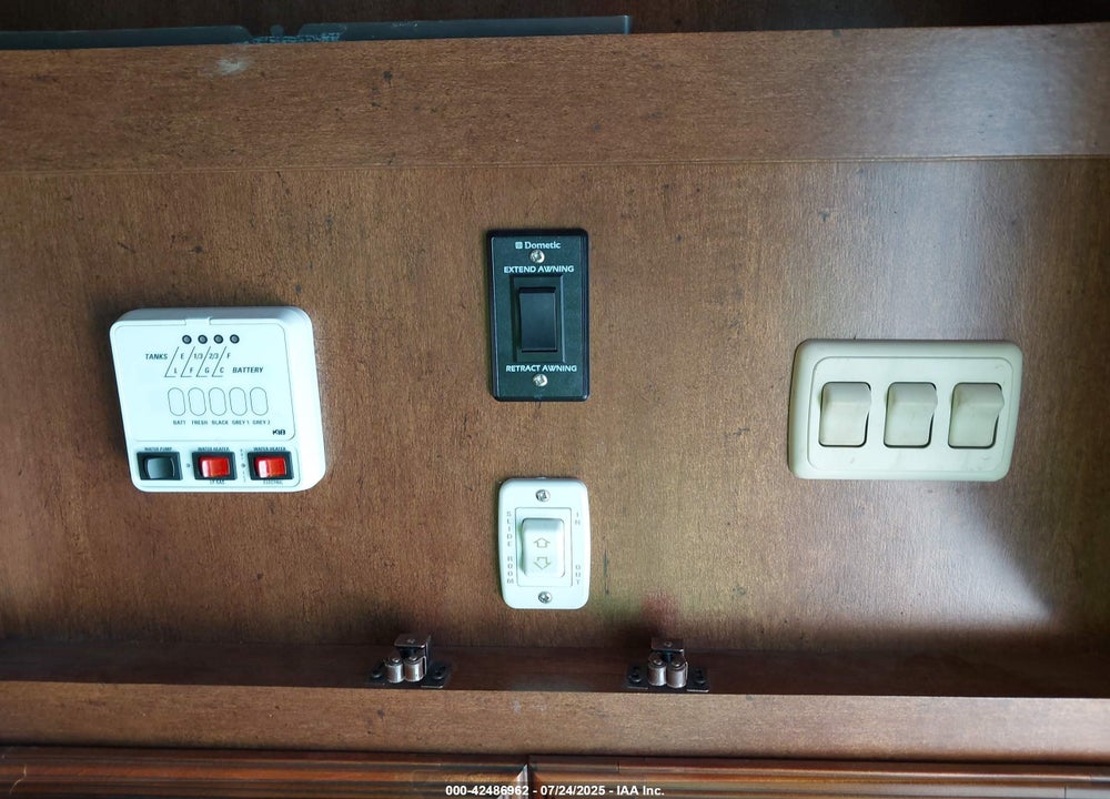 2012 COACHMEN 269BHS VIN: 5ZT3CLSB9CA304946