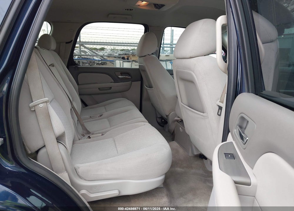 2008 CHEVROLET TAHOE VIN: 1GNFC13C78R132796
