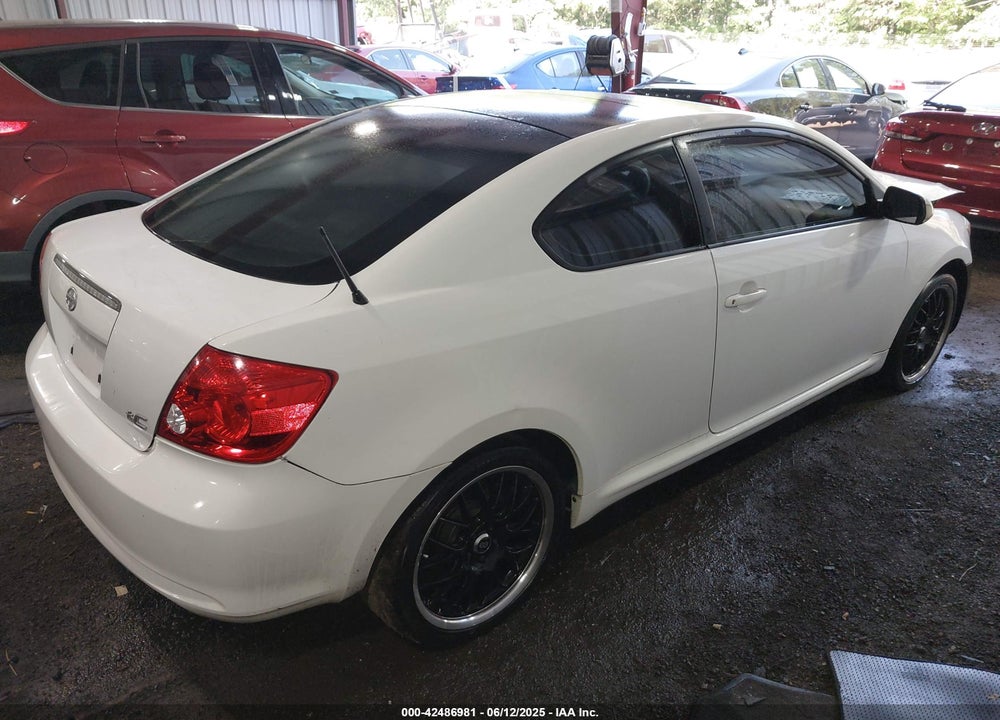 2006 TOYOTA SCION TC VIN: JTKDE177X60112706