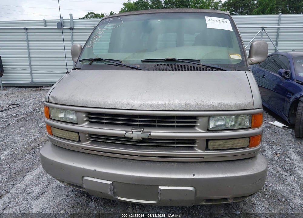 2001 CHEVROLET EXPRESS LT VIN: 1GNFG65R511224707