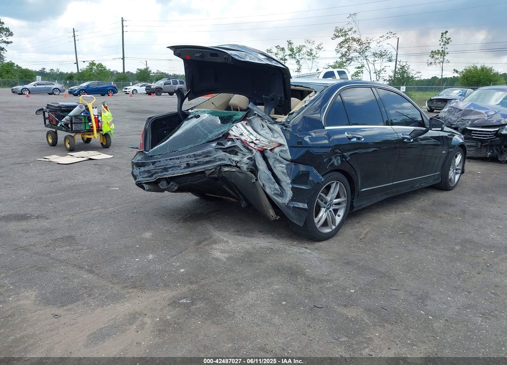 2012 MERCEDES-BENZ C 250 VIN: WDDGF4HB5CR237809