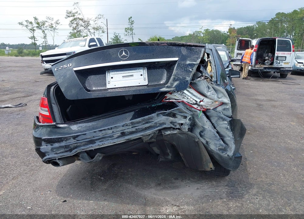 2012 MERCEDES-BENZ C 250 VIN: WDDGF4HB5CR237809