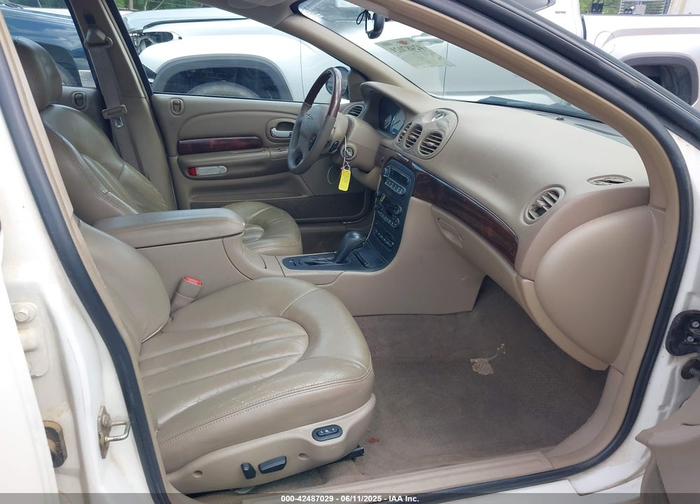 2002 CHRYSLER 300M VIN: 2C3HE66G92H305589