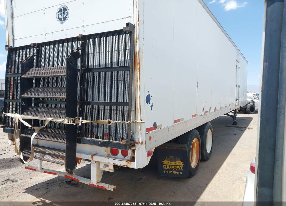 1993 UTILITY TRAILER MFG --- VIN: 1UYVS2486PC852603