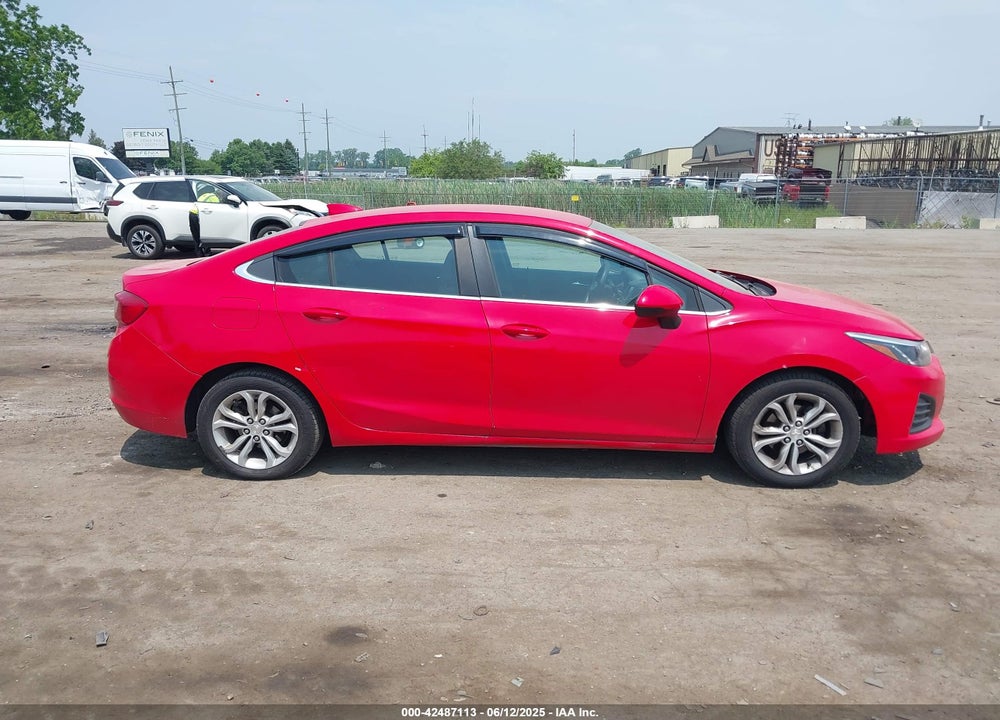 2019 CHEVROLET CRUZE VIN: 1G1BE5SM0K7142651