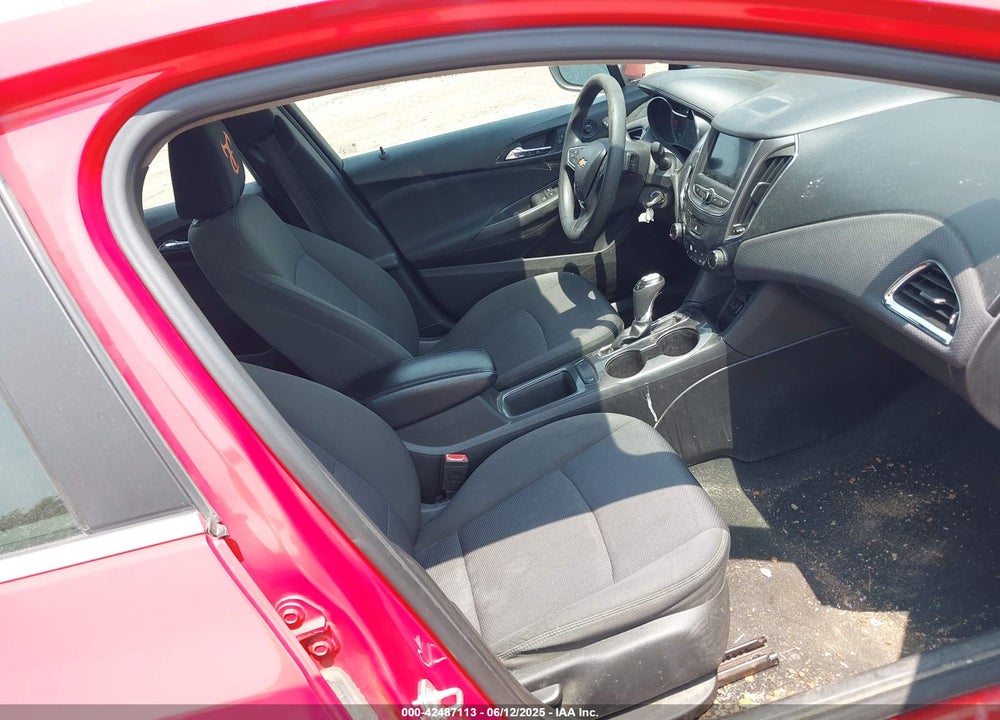 2019 CHEVROLET CRUZE VIN: 1G1BE5SM0K7142651