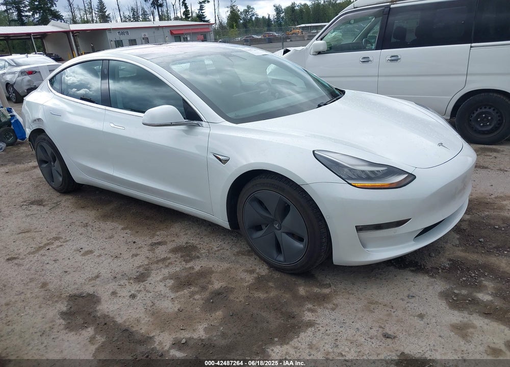 2018 TESLA MODEL 3 LONG RANGE/PERFORMANCE VIN: 5YJ3E1EB8JF131405