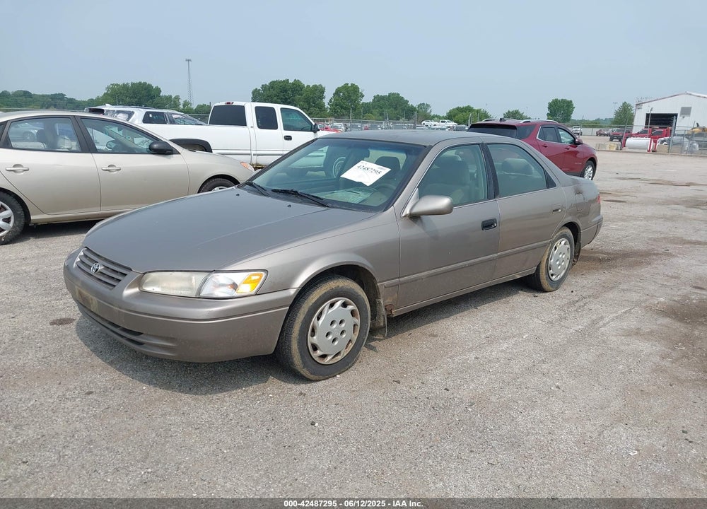 1999 TOYOTA CAMRY LE VIN: 4T1BG28K2XU873401