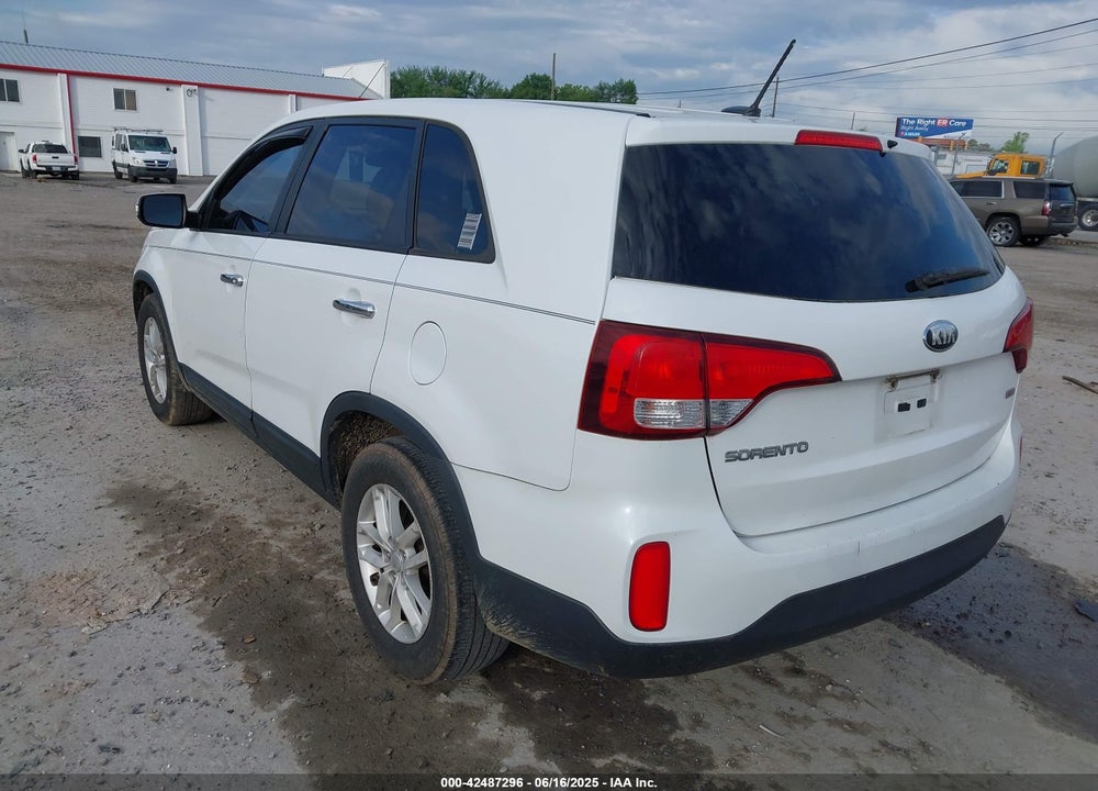 2014 KIA SORENTO VIN: 5XYKT3A69EG486006
