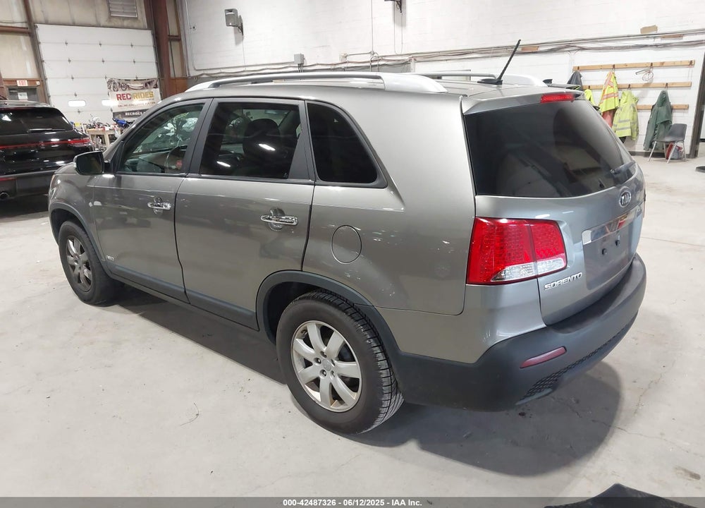 2012 KIA SORENTO VIN: 5XYKTDA28CG286508