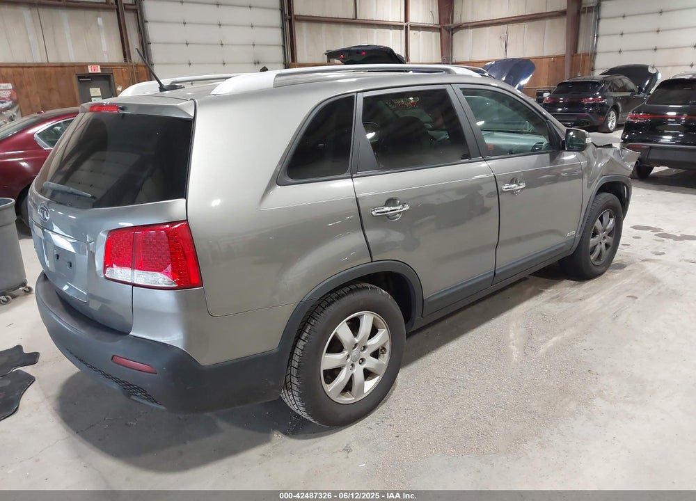 2012 KIA SORENTO VIN: 5XYKTDA28CG286508