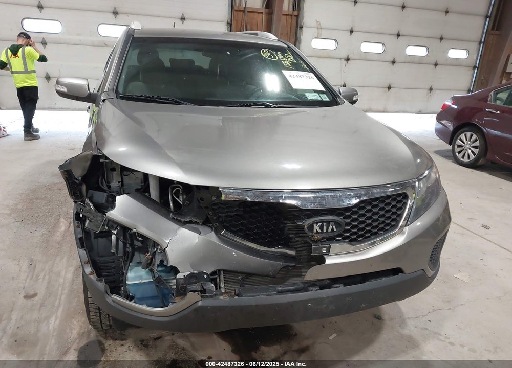 2012 KIA SORENTO VIN: 5XYKTDA28CG286508