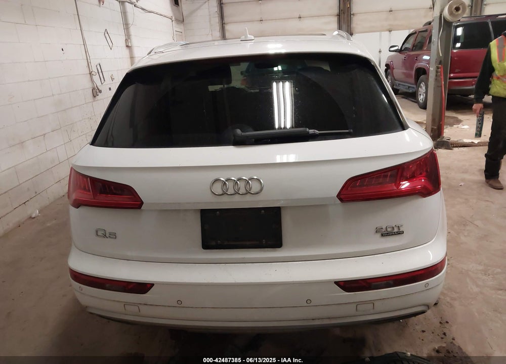 2018 AUDI Q5 VIN: WA1BNAFY2J2017766