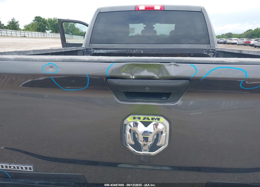 2024 RAM 2500 BIG HORN 4X4 6'4 BOX VIN: 3C6UR5DL9RG291459