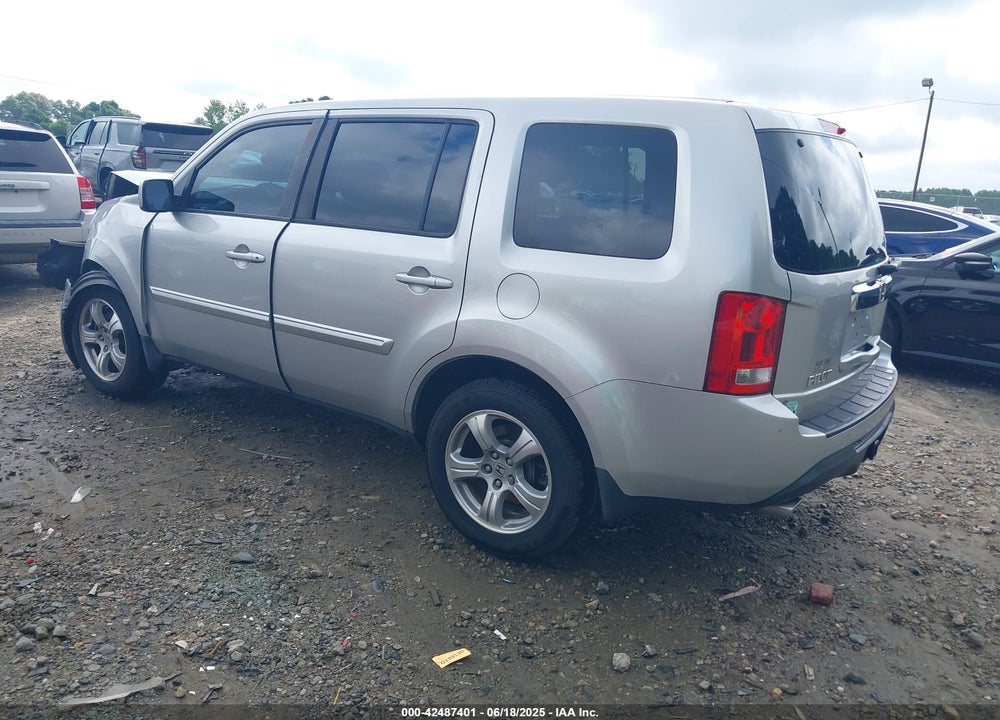 2015 HONDA PILOT EX VIN: 5FNYF3H49FB004777