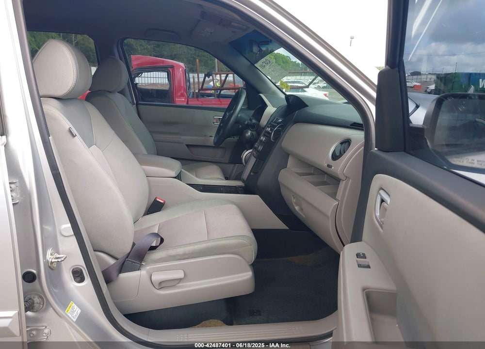 2015 HONDA PILOT EX VIN: 5FNYF3H49FB004777