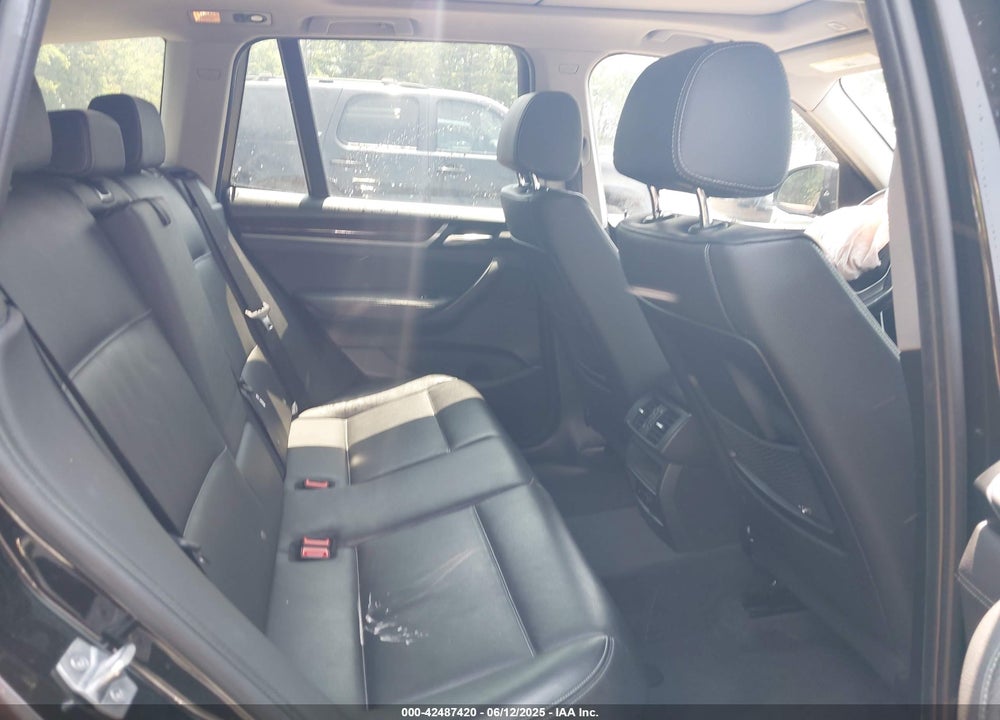 2016 BMW X3 VIN: 5UXWY3C54G0N87873