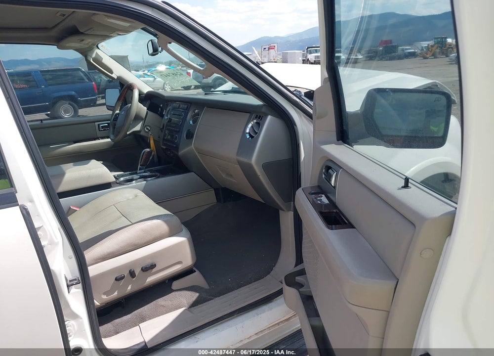 2008 FORD EXPEDITION EL VIN: 1FMFK19548LA70311