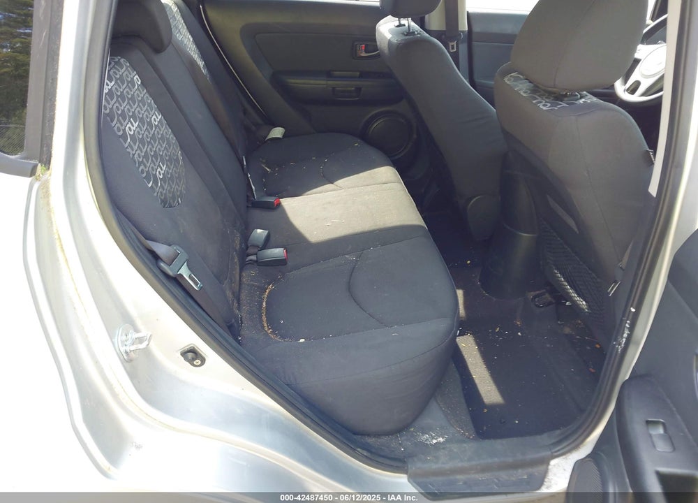 2011 KIA SOUL VIN: KNDJT2A21B7704886