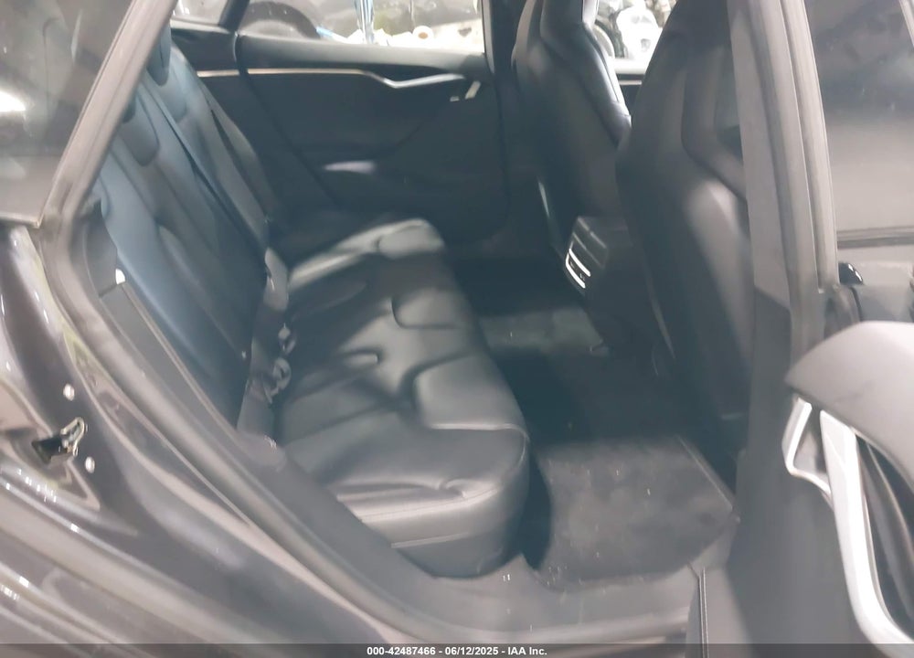 2016 TESLA MODEL S 60D/70D/75D/85D/90D VIN: 5YJSA1E22GF124109