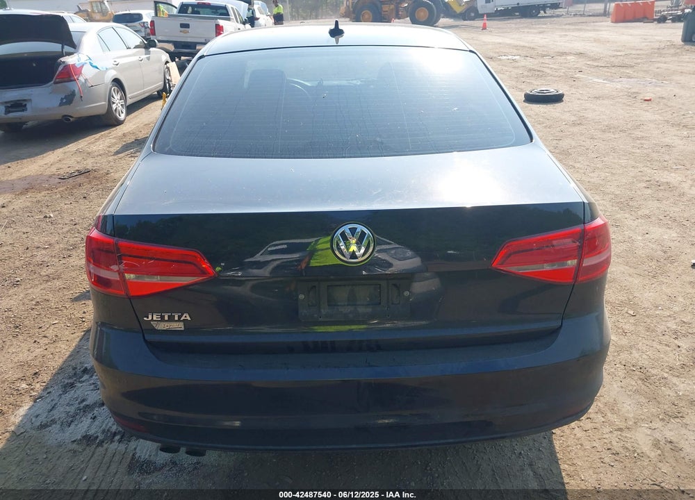 2015 VOLKSWAGEN JETTA SEDAN VIN: 3VW2K7AJ3FM232825