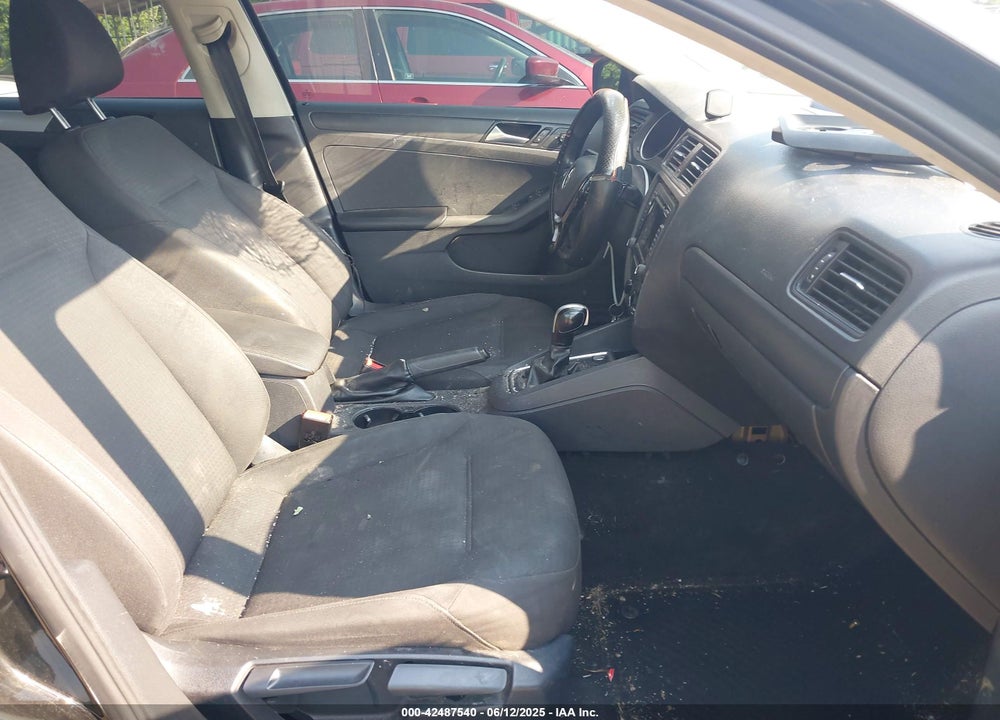 2015 VOLKSWAGEN JETTA SEDAN VIN: 3VW2K7AJ3FM232825
