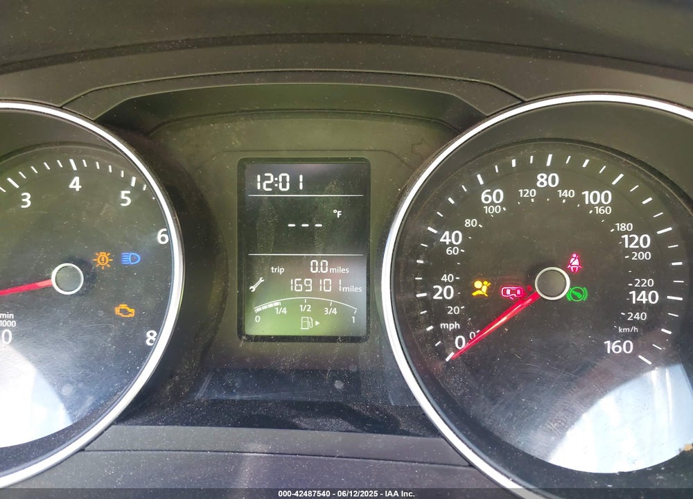 2015 VOLKSWAGEN JETTA SEDAN VIN: 3VW2K7AJ3FM232825